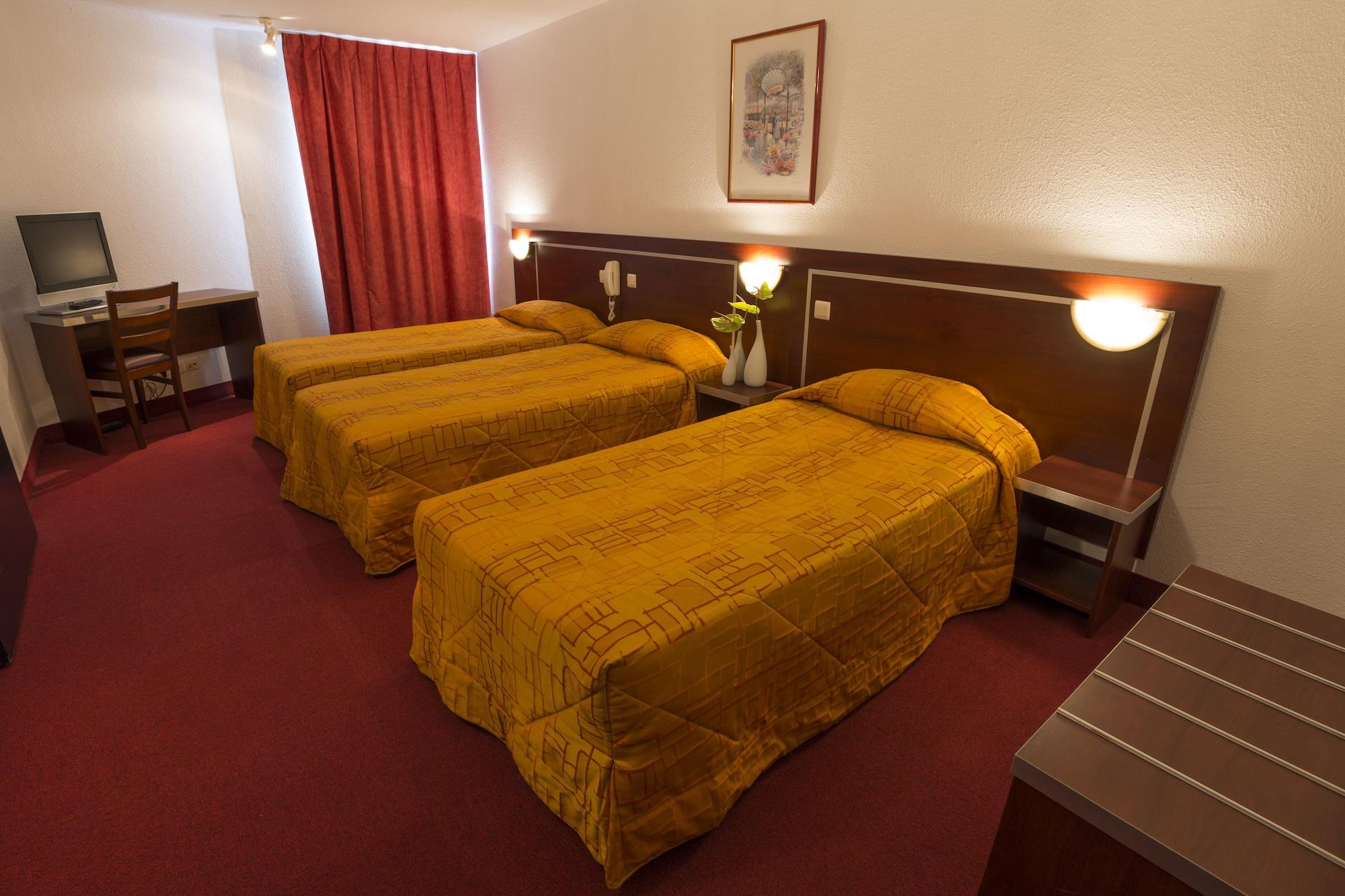 Hotel America Lourdes Bagian luar foto